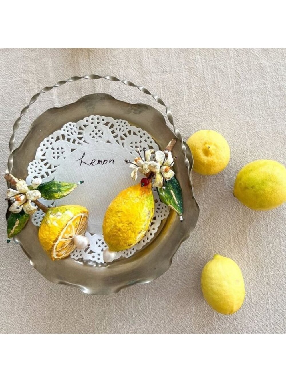Statement Lemon earring